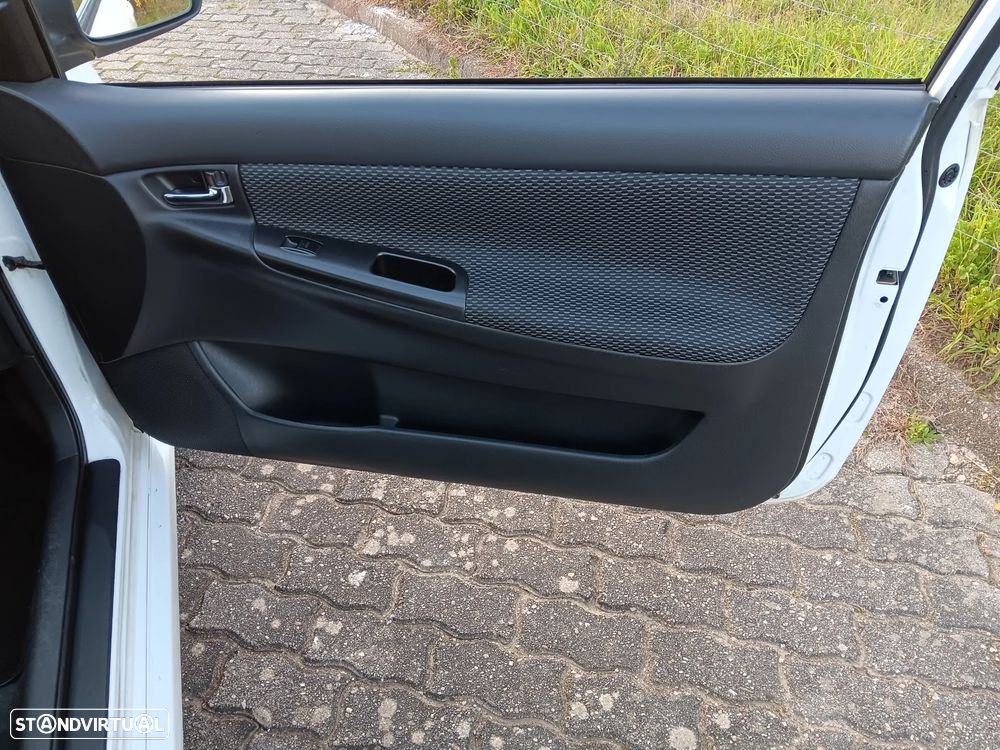 Toyota Corolla 1.4 D-4D S-Pack+AC - 13