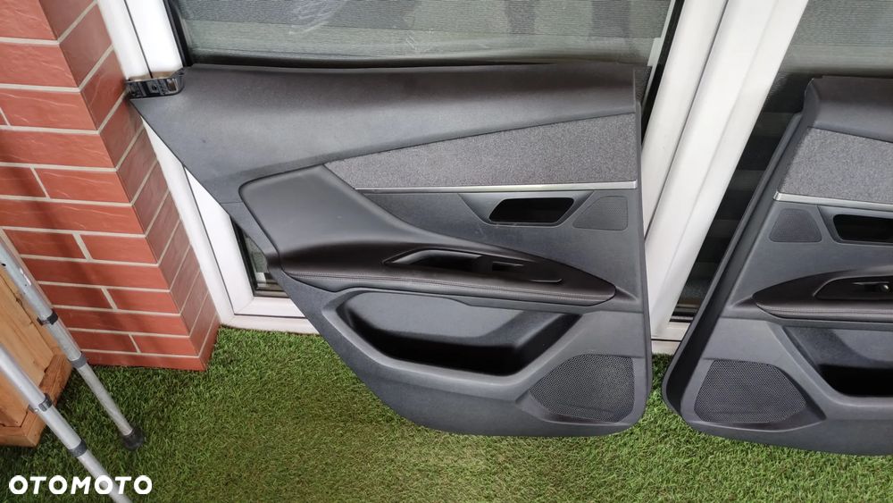 Fotele kanapa Peugeot 3008 II GT LINE komplet razem z tapicerką - 6