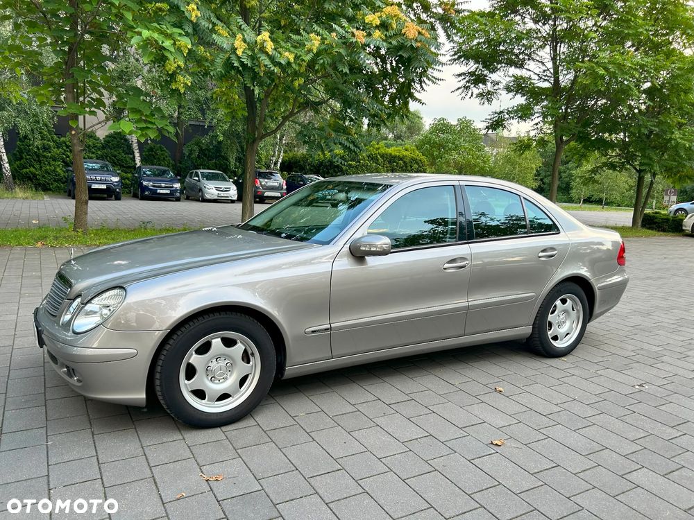 Mercedes-Benz Klasa E 200 CDI Classic - 18