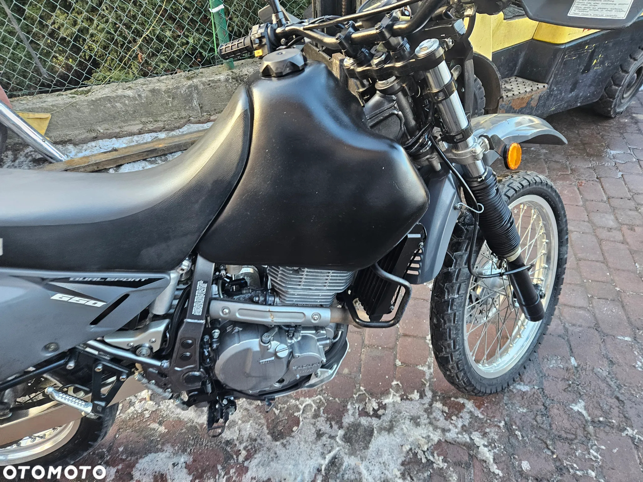 Suzuki DR - 17