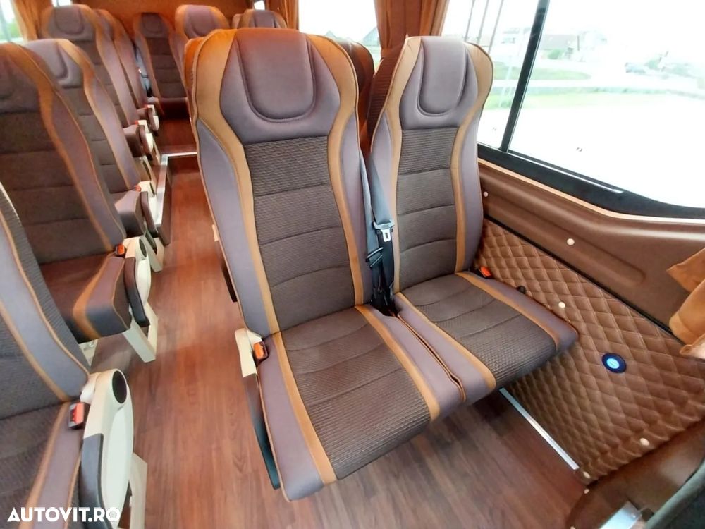 Iveco Daily BUS 50C18H 19+1+1 - 20