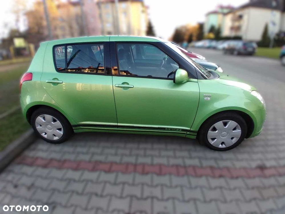 Suzuki Swift - 2