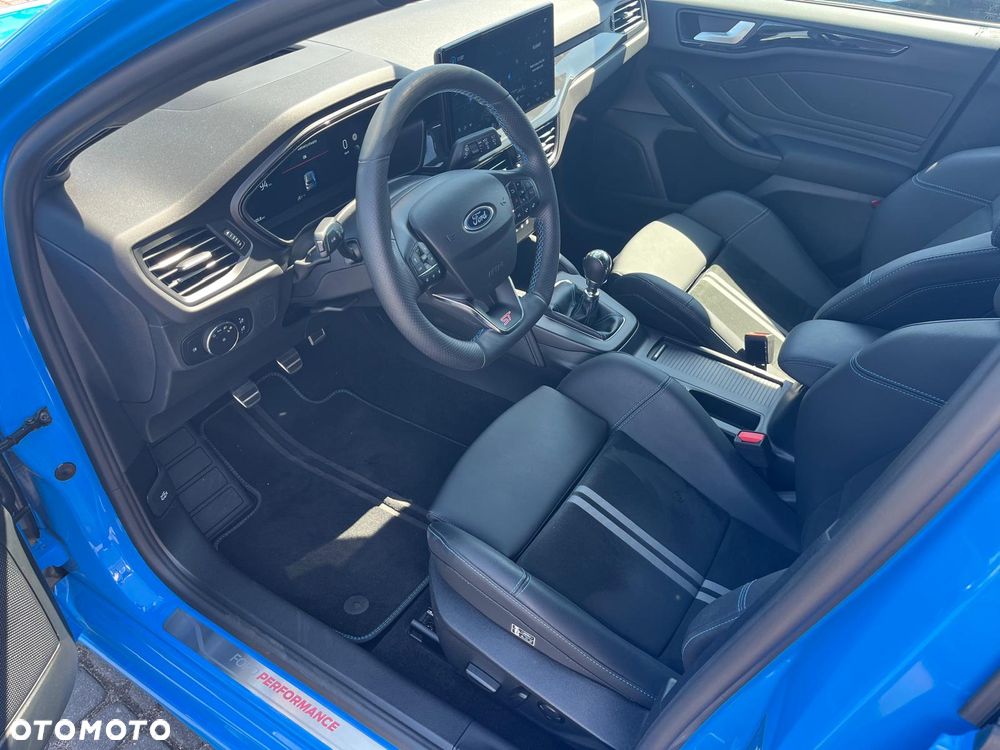 Ford Focus 2.3 EcoBoost ST X - 20