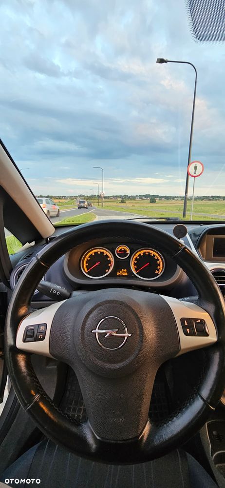 Opel Corsa - 14