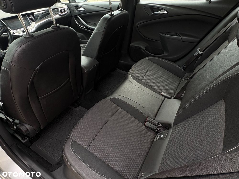 Opel Astra - 18