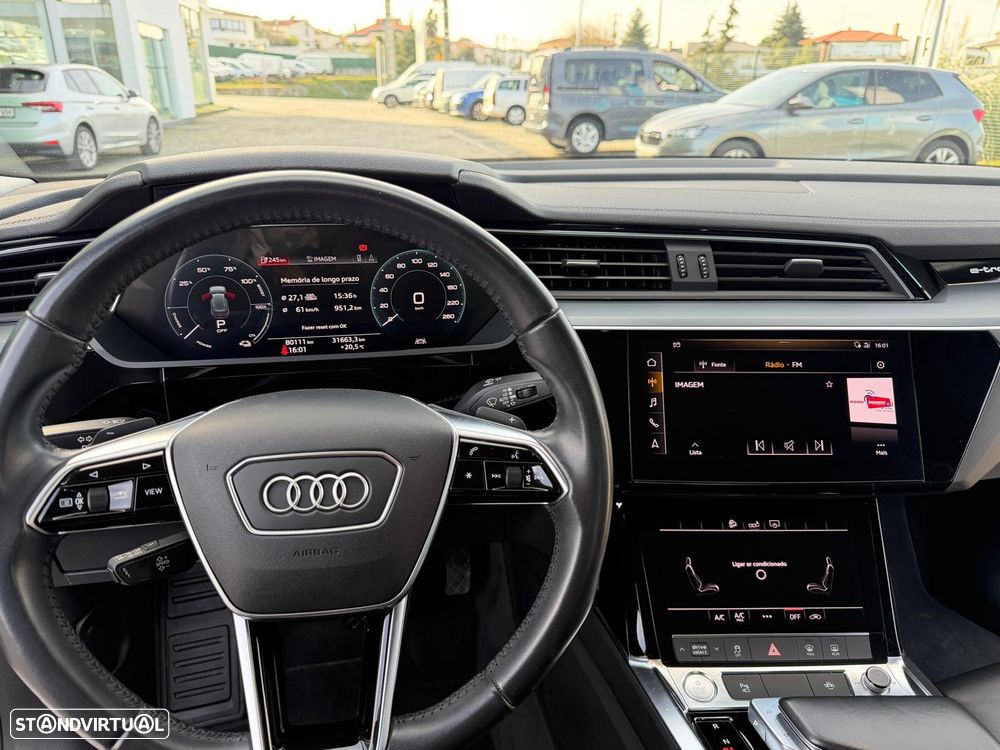 Audi e-tron 55 quattro - 9