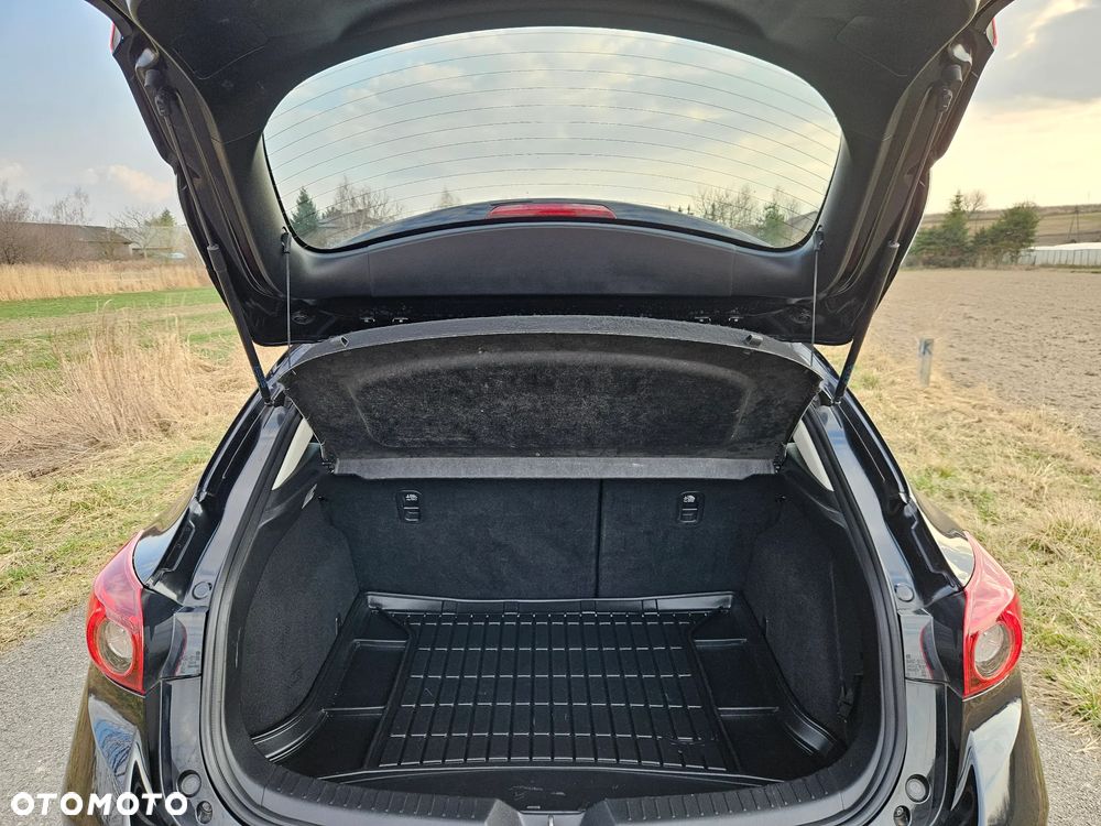 Mazda 3 SKYACTIV-G 120 Exclusive-Line - 36