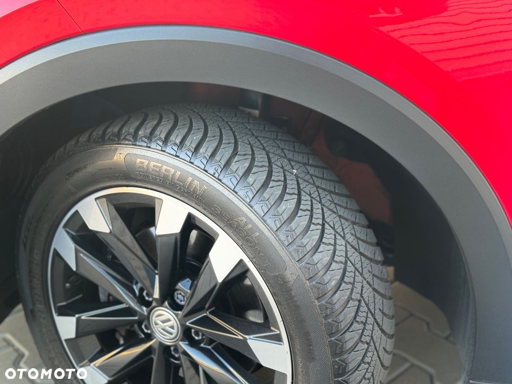 Volkswagen T-Cross - 14