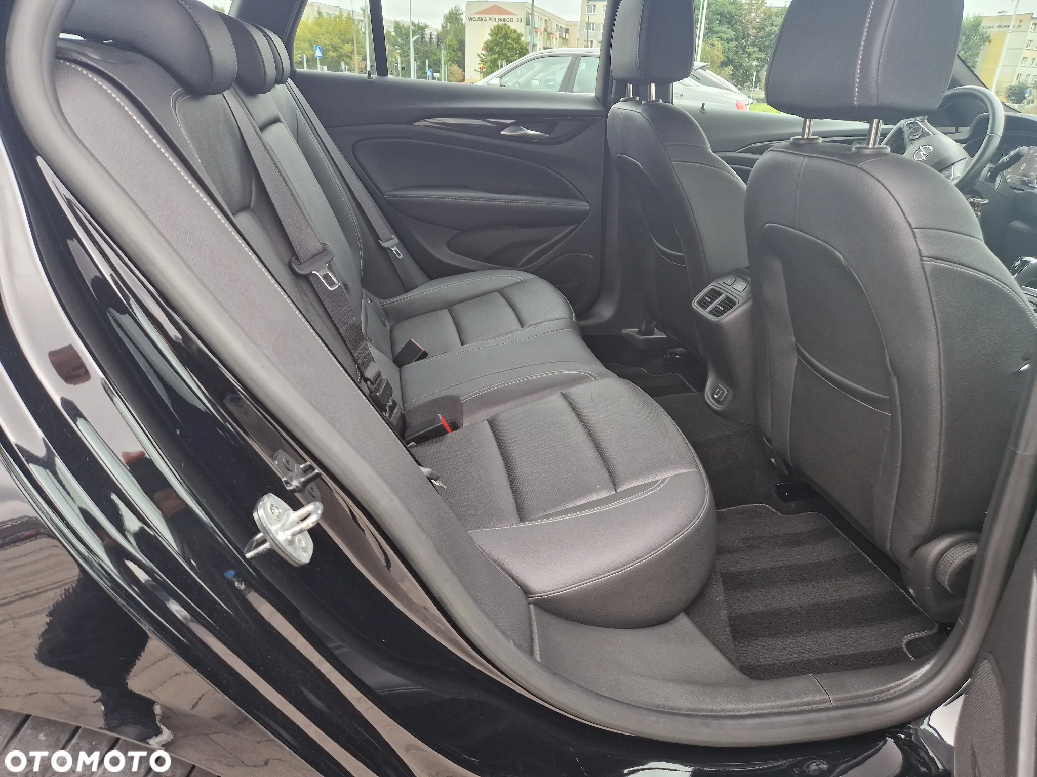 Opel Insignia 2.0 CDTI Business Edition S&S - 19
