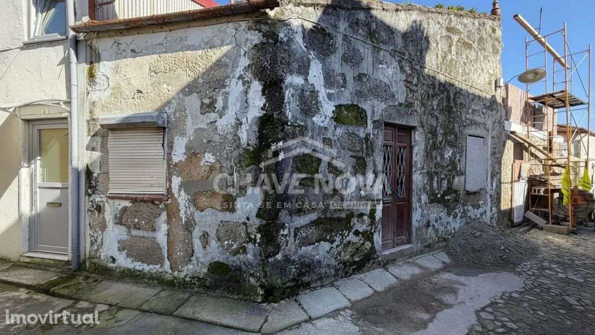 MORADIA T1 - PARA REMODELAR - FONTAINHAS - Grande imagem: 2/8