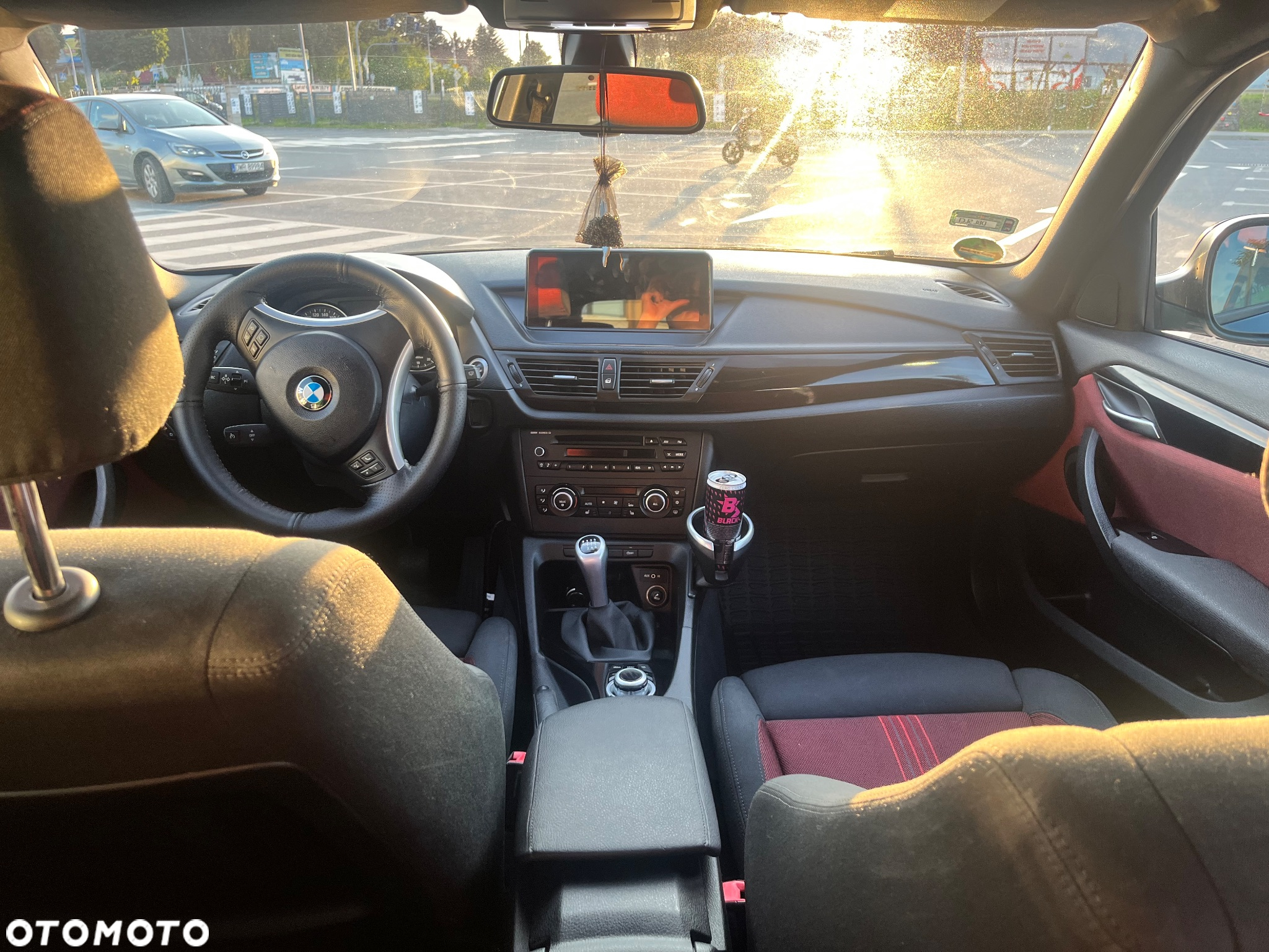 BMW X1 sDrive18d xLine - 11