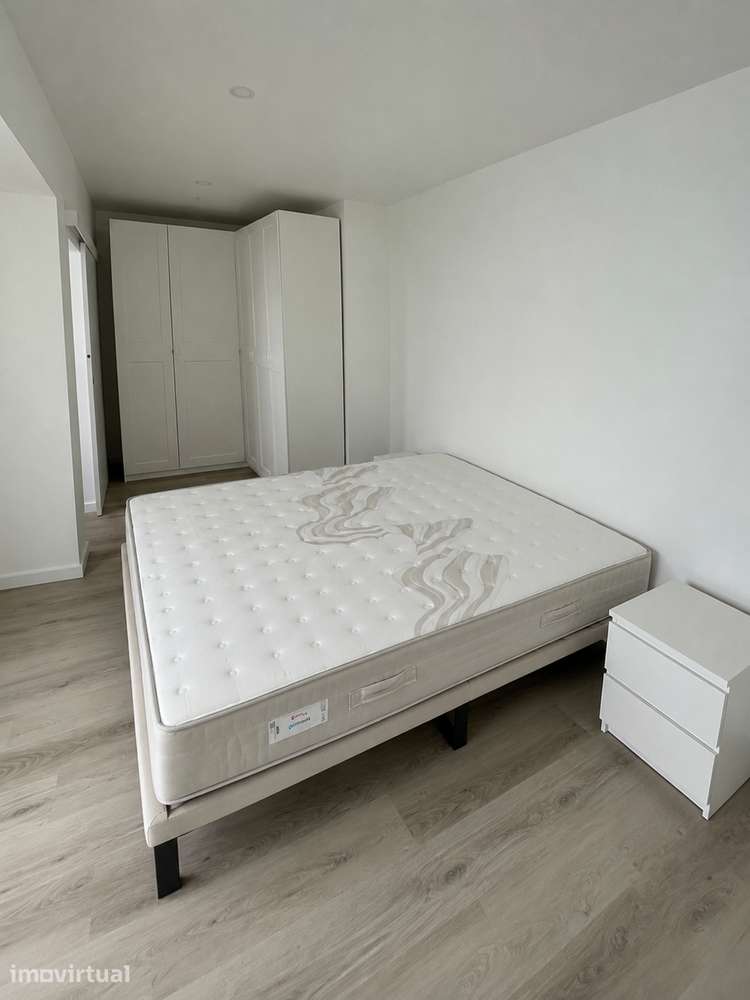 Casa T1 renovada, 3 min do Hospital - Grande imagem: 2/21