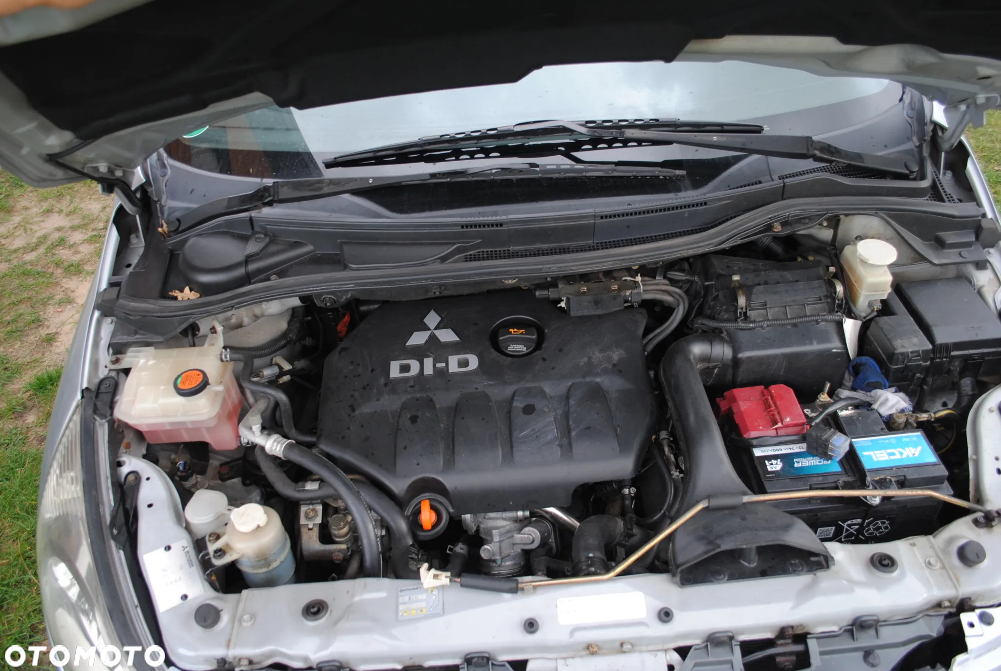 Mitsubishi Grandis 2.0 DID Intense - 24