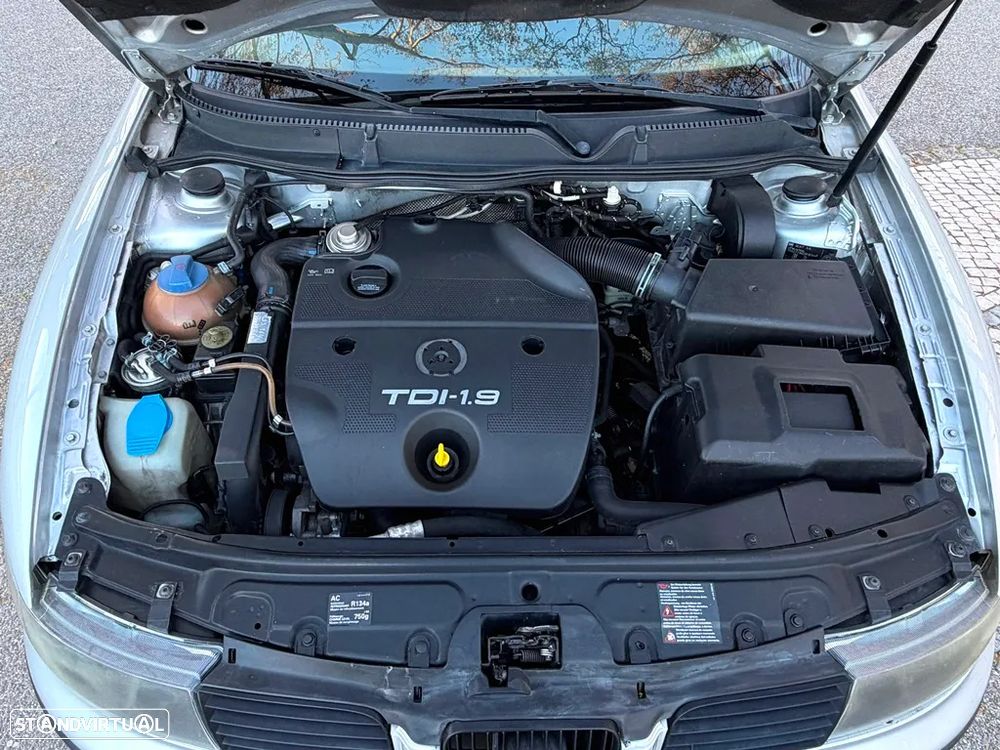 SEAT Leon 1.9 TDI Confort AC+JE - 9