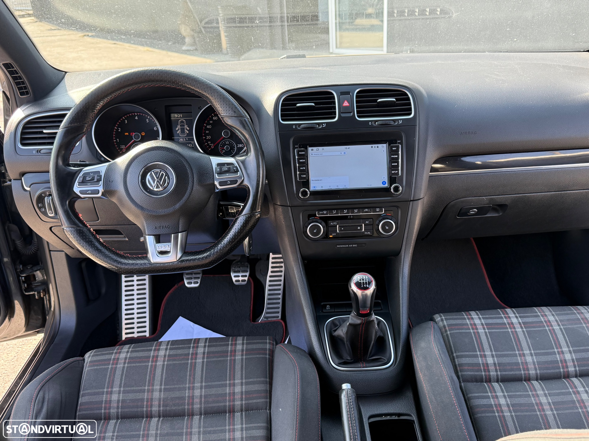 VW Golf 2.0 TSi GTI - 32