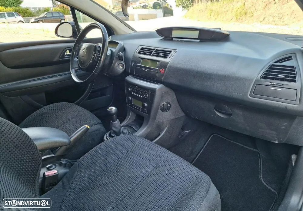 Citroën C4 1.6 HDi Exclusive - 11