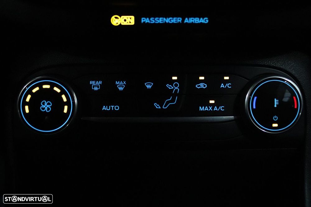 Ford Fiesta 1.0 EcoBoost ST-Line X - 12