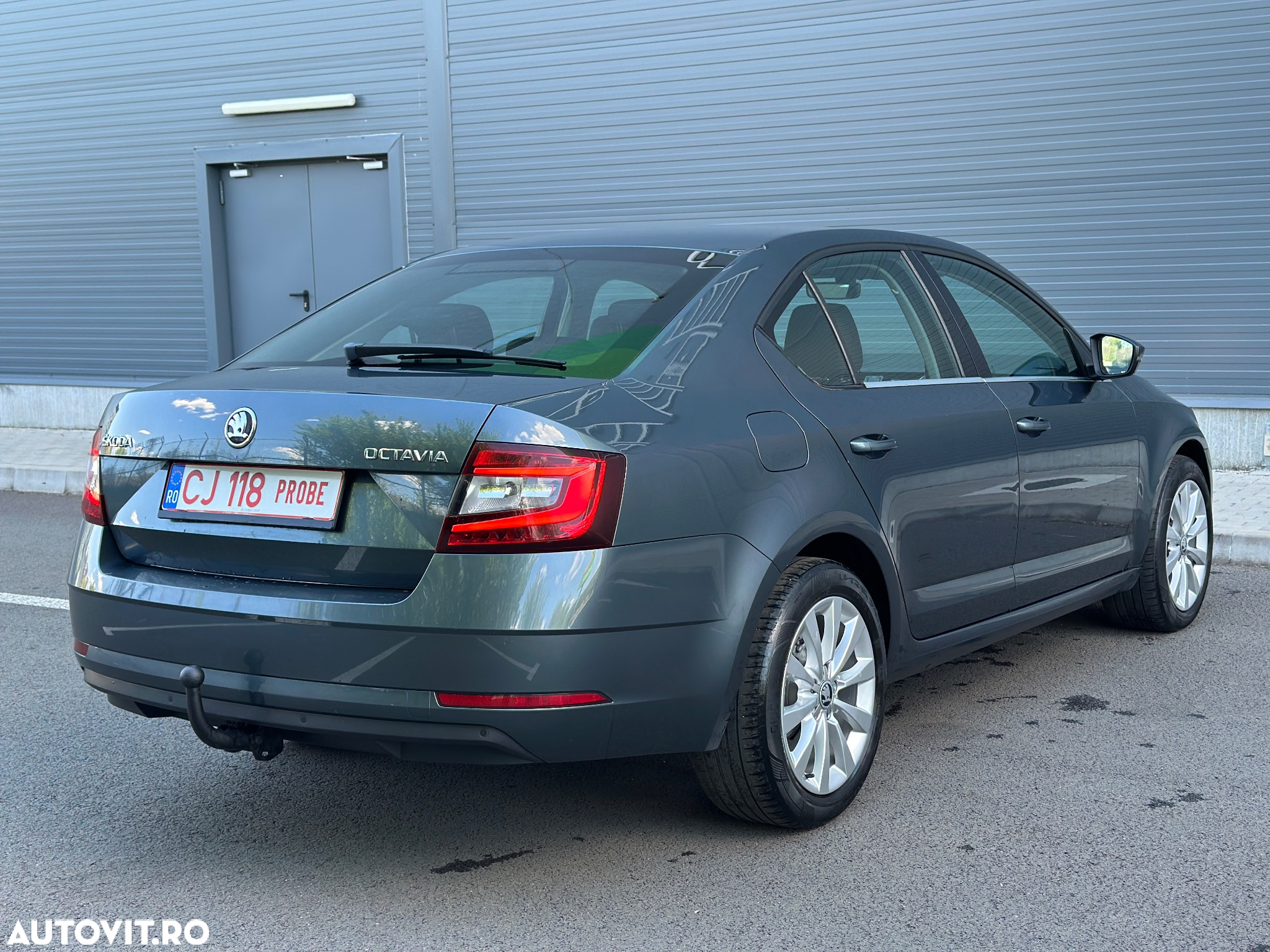 Skoda Octavia 2.0 TDI DSG Style - 24