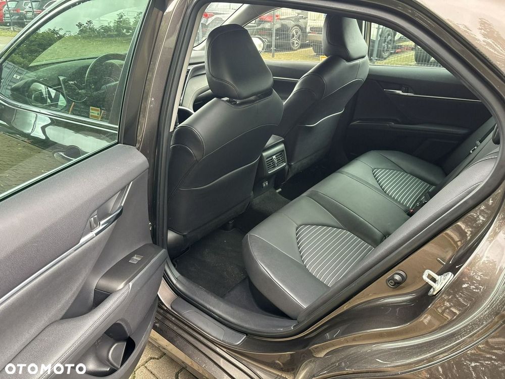 Toyota Camry 2.5 Hybrid Prestige CVT - 20