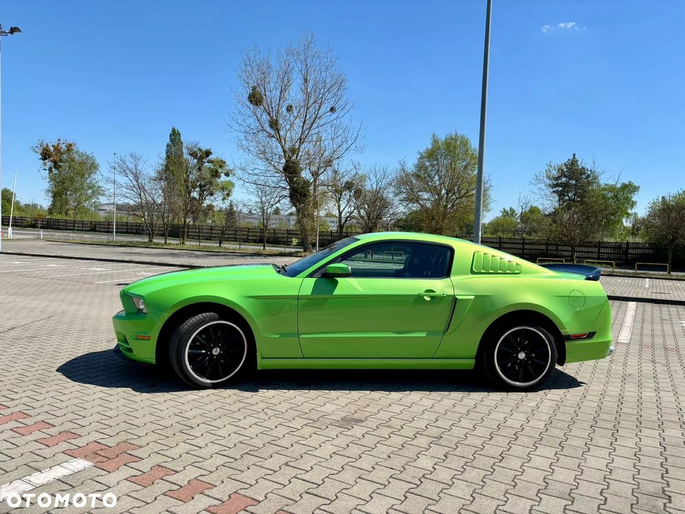 Ford Mustang 3.7 V6 Premium - 8