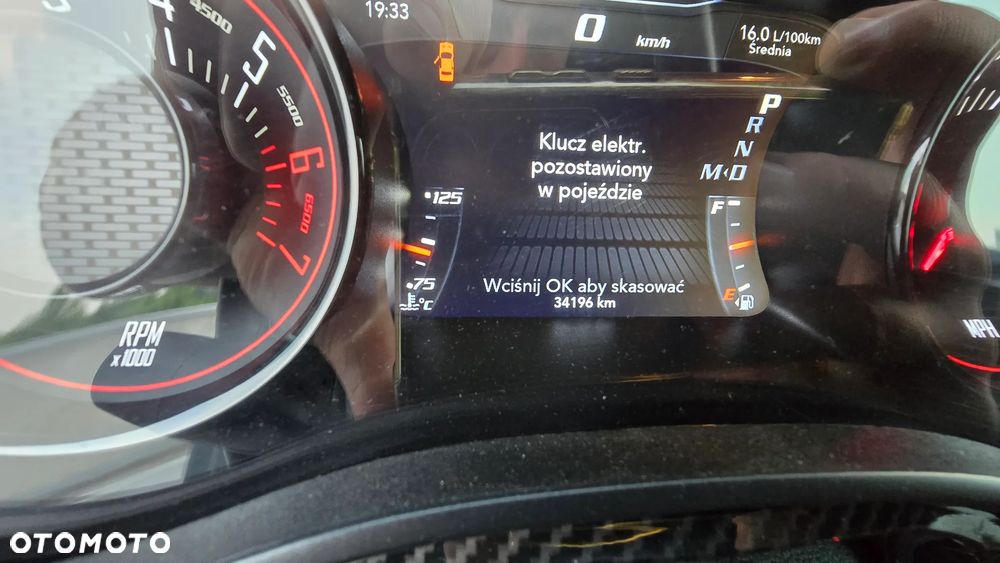 Dodge Challenger 5.7 R/T - 10