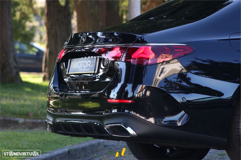 Mercedes-Benz E 300 de 4Matic T 9G-TRONIC AMG Line - 24