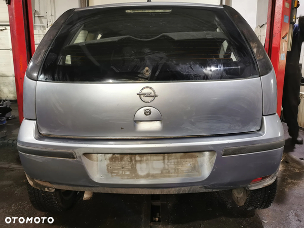 Klapa bagażnika Opel Corsa C 2004r 2drzwiowa