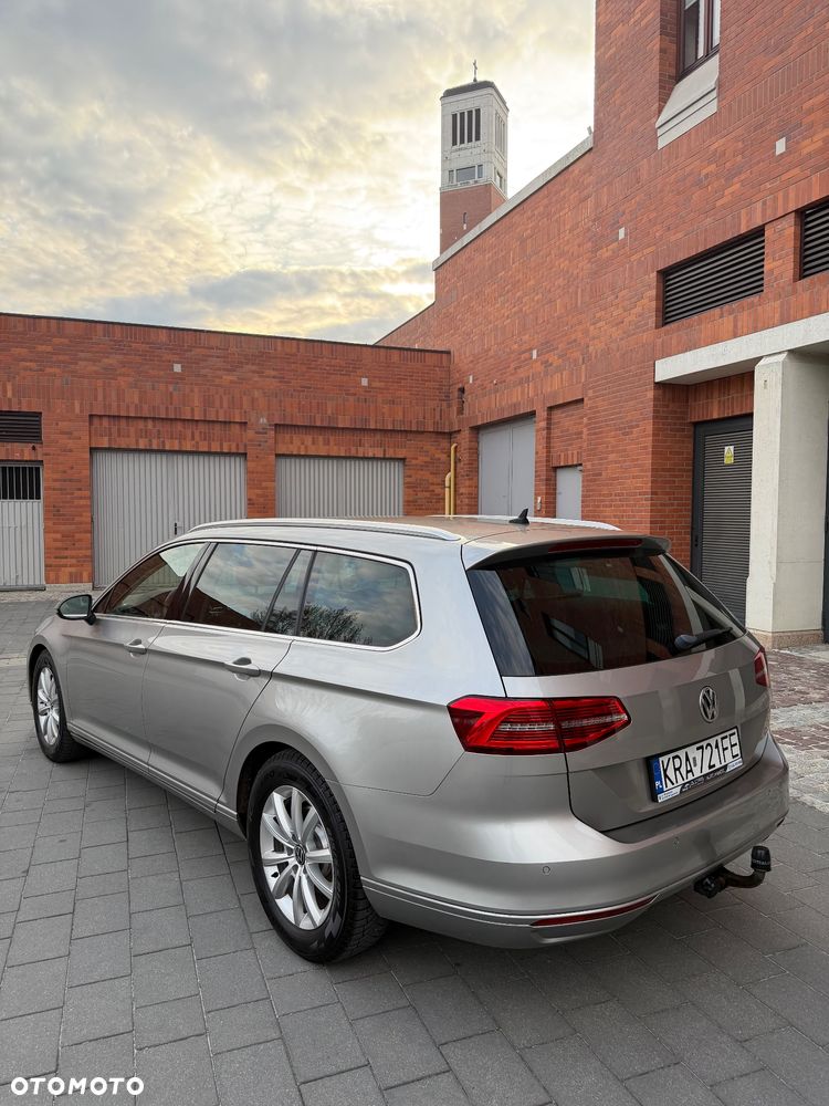 Volkswagen Passat - 27