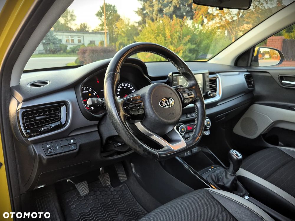 Kia Stonic 1.4 L - 11