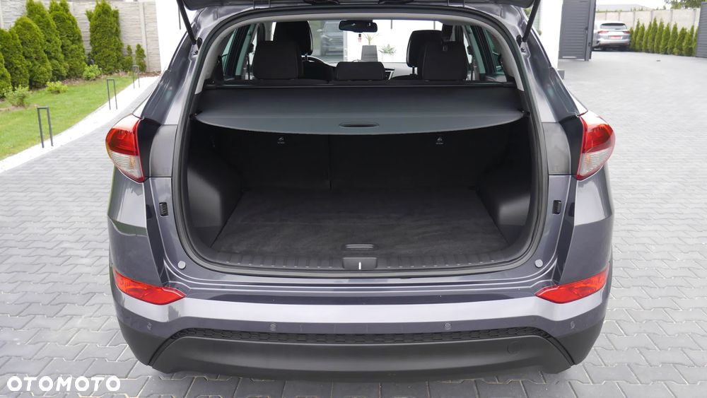 Hyundai Tucson 1.7 CRDI BlueDrive GO 2WD - 38