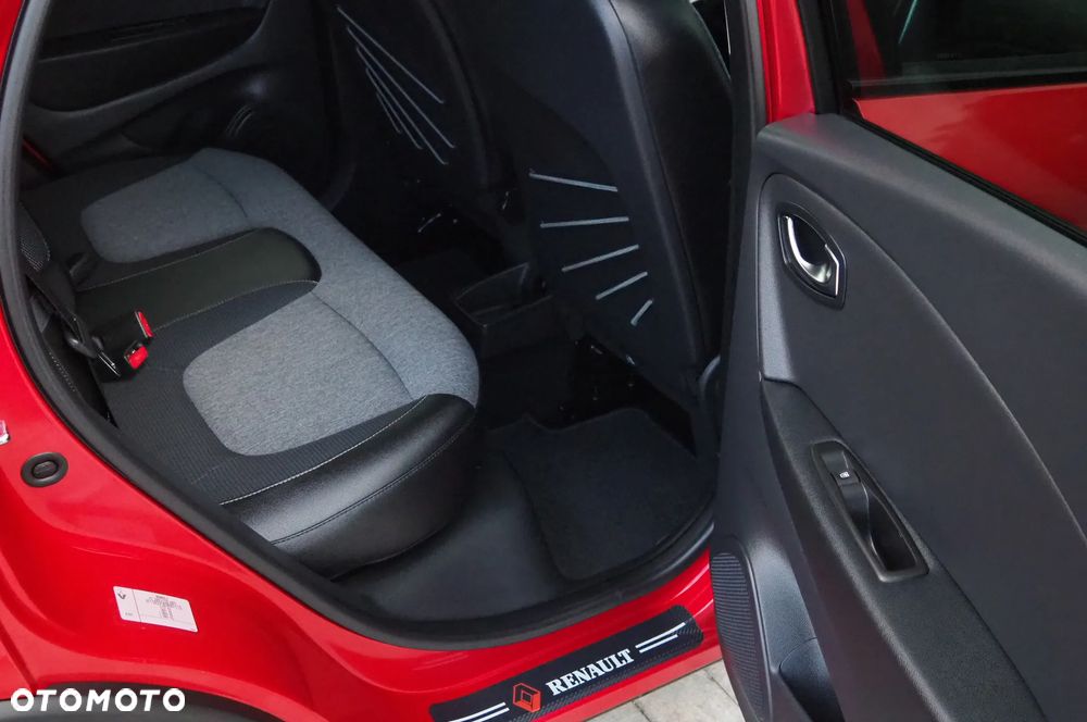 Renault Captur ENERGY TCe 120 Intens - 28