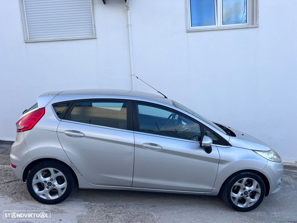 Ford Fiesta - 1