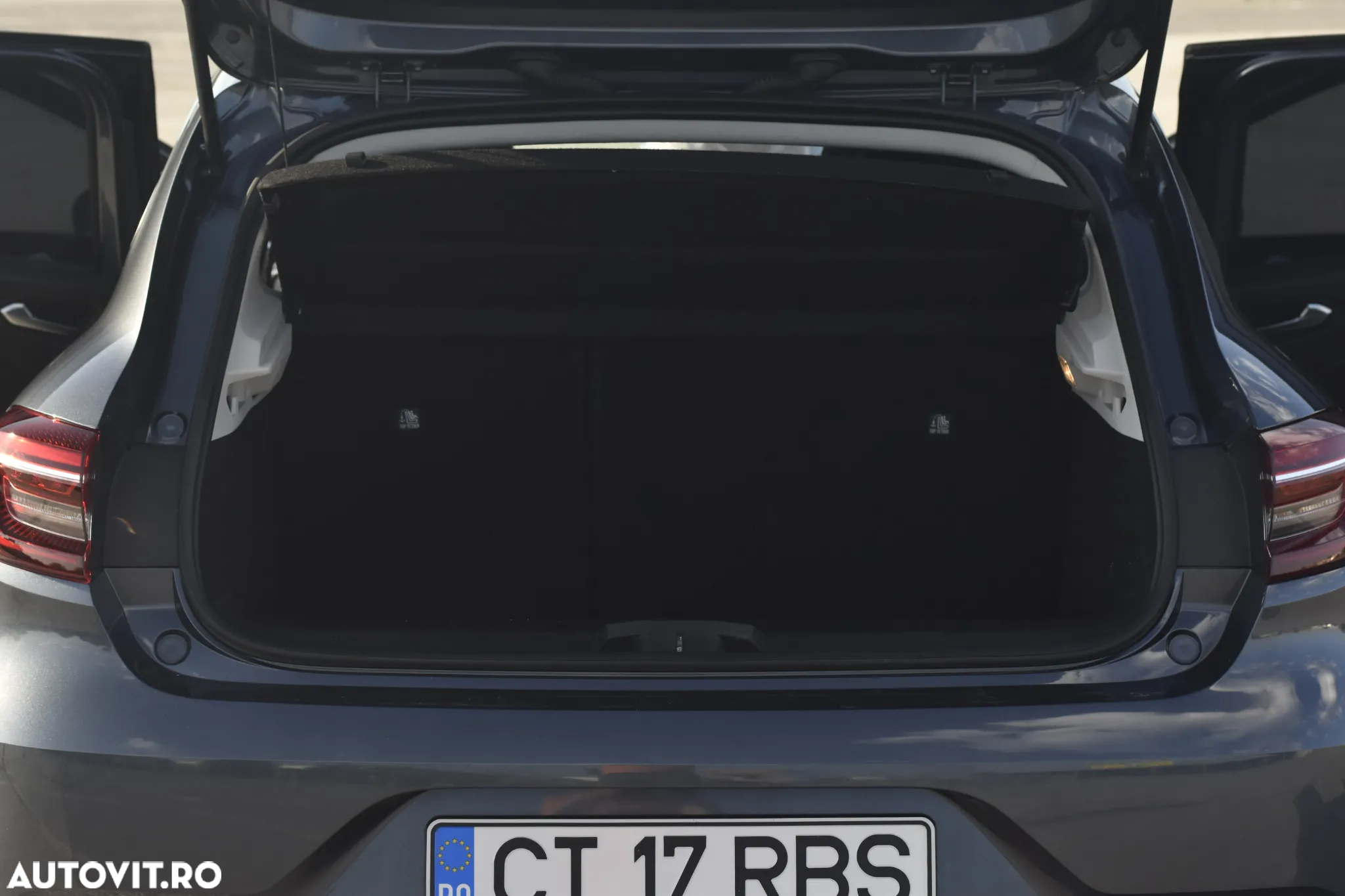 Renault Clio - 13