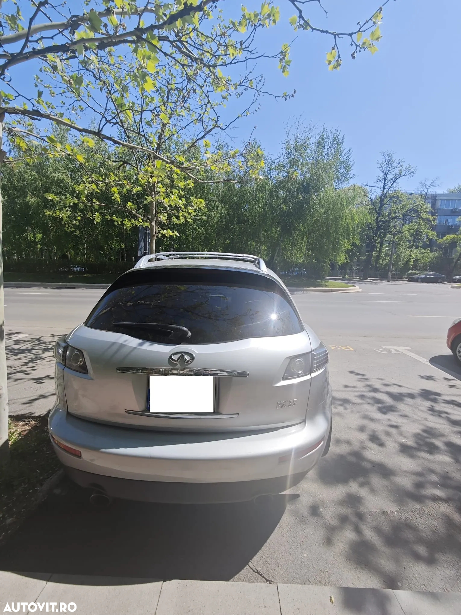 Infiniti FX 35 - 3