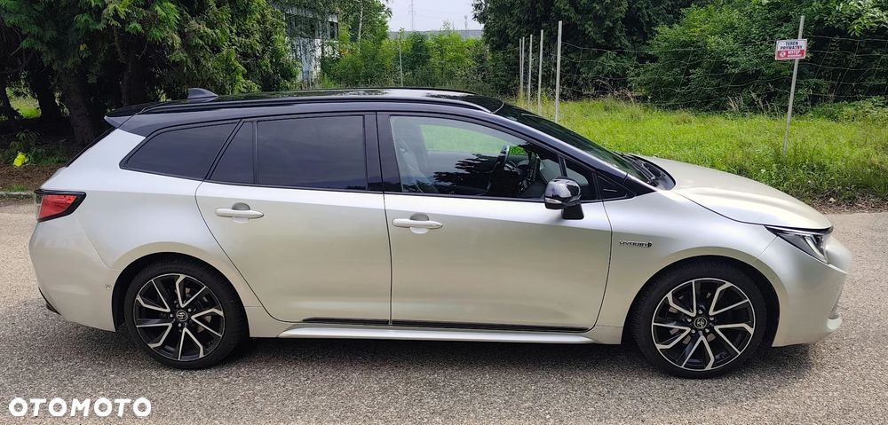 Toyota Corolla 2.0 Hybrid Executive - 7