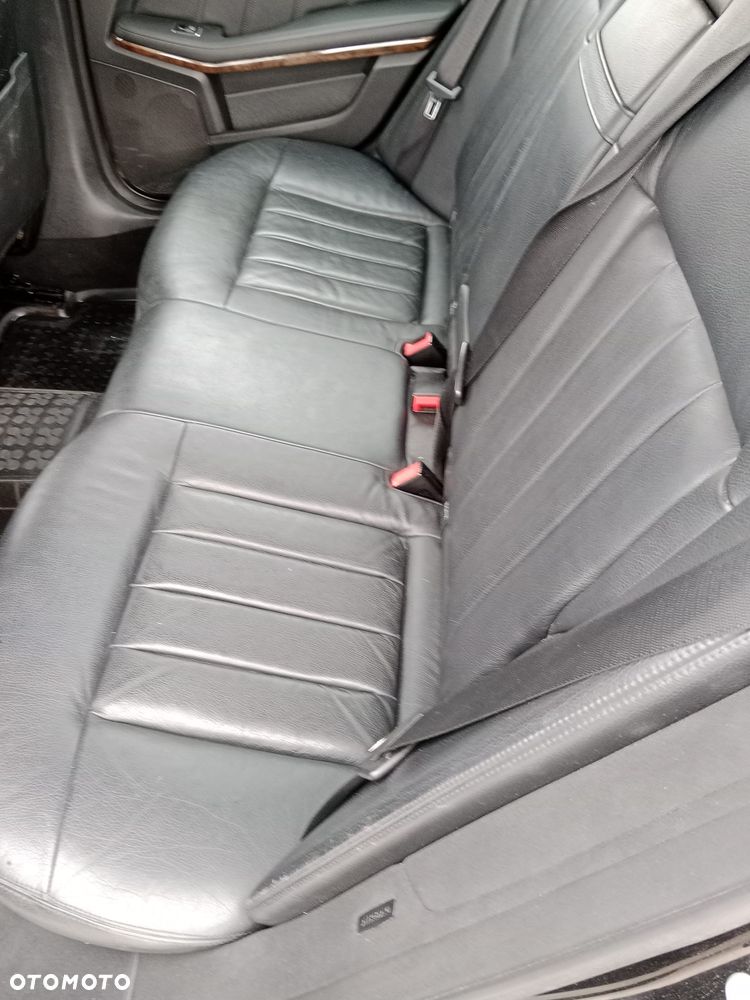 Mercedes-Benz Klasa E 250 CDI 4Matic 7G-TRONIC Elegance - 11