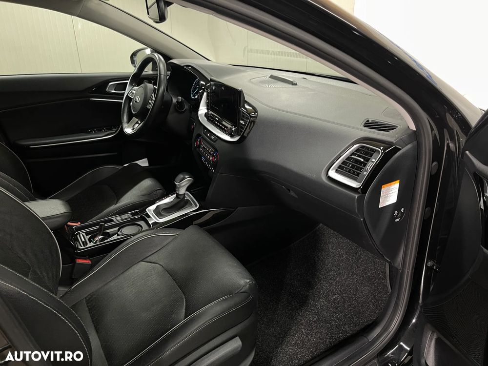 Kia Ceed 1.6 GDI DCT OPF Platinum - 11