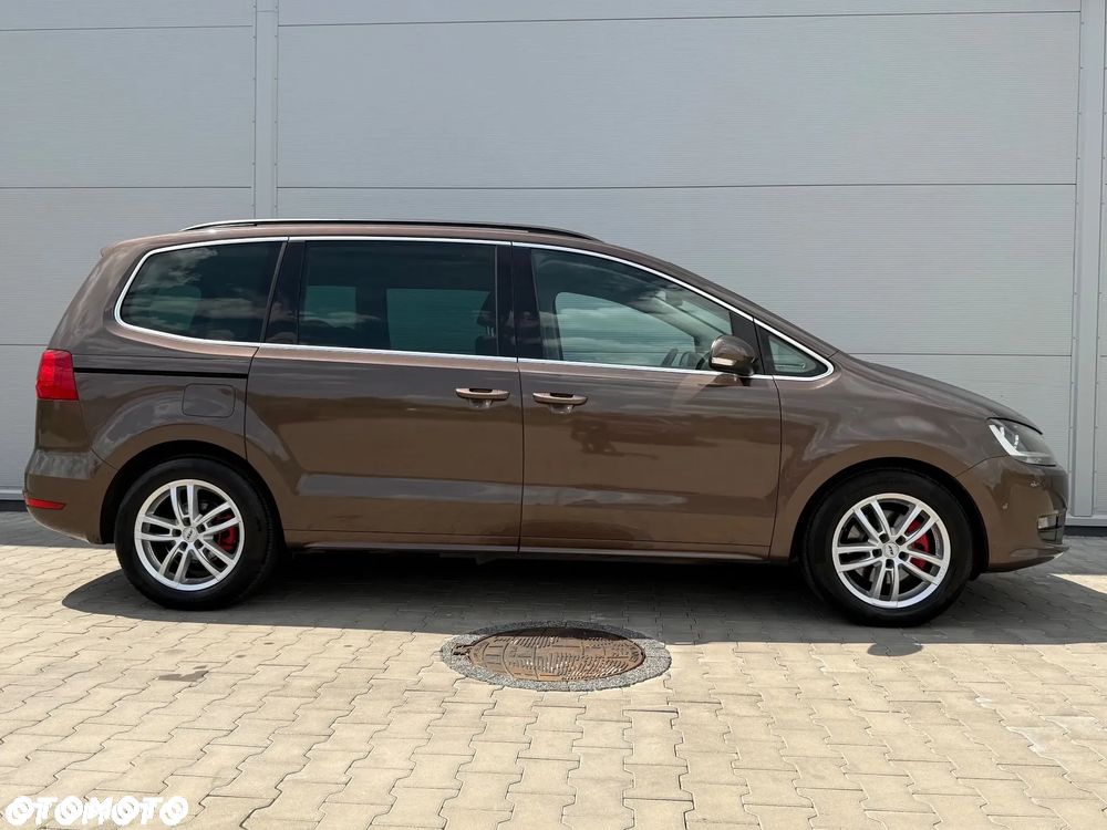 Volkswagen Sharan 2.0 TDI DPF BlueMotion Comfortline - 25