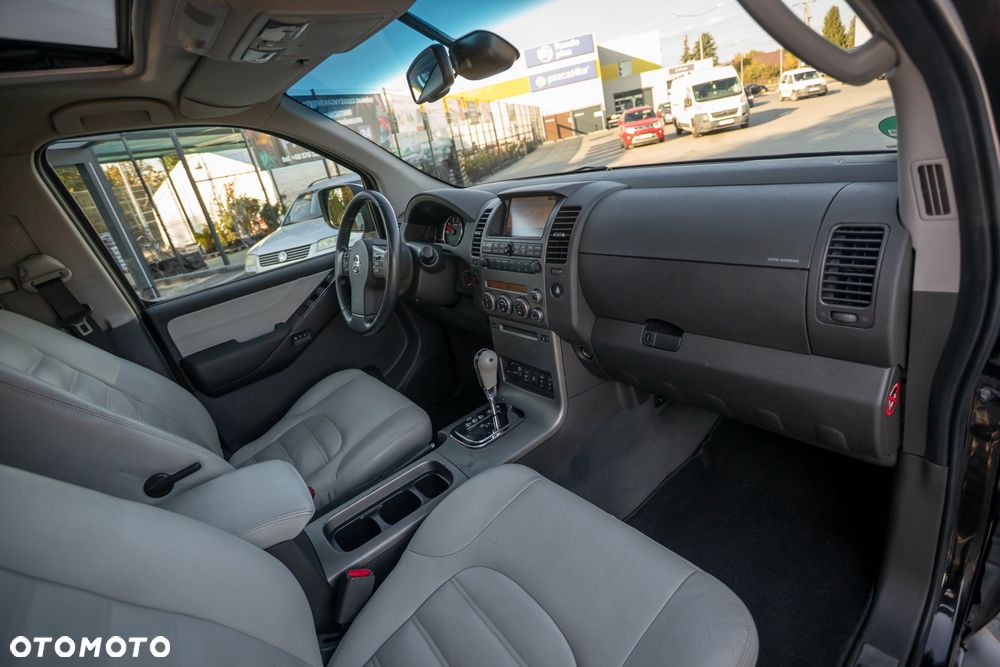 Nissan Pathfinder 2.5 DCi Platinum - 18
