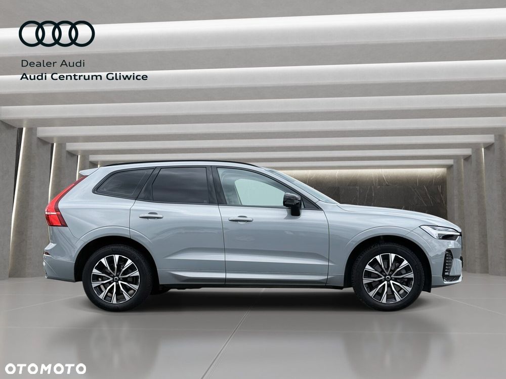 Volvo XC 60 B4 D Plus Dark - 8
