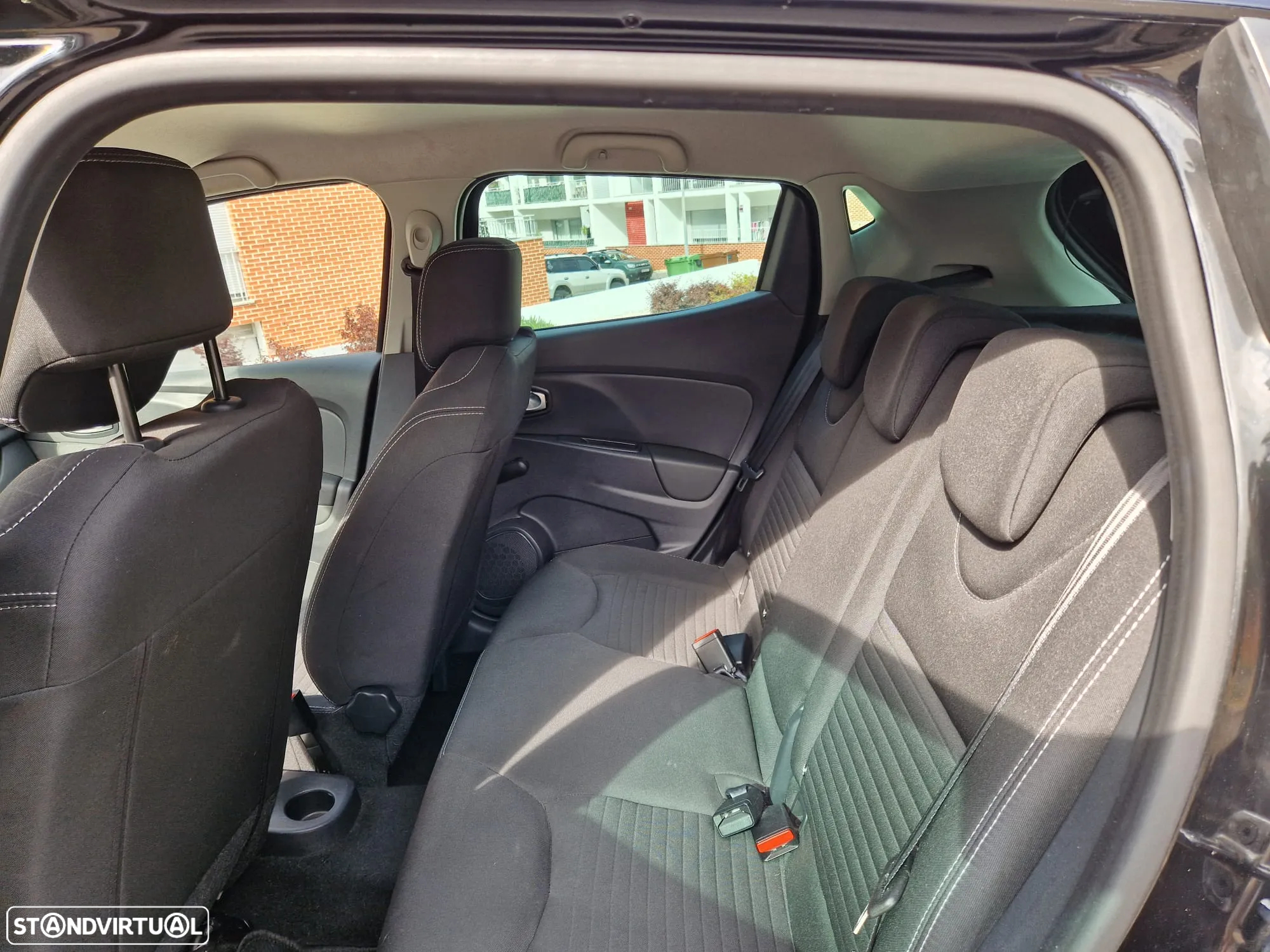 Renault Clio 1.5 dCi Limited - 8