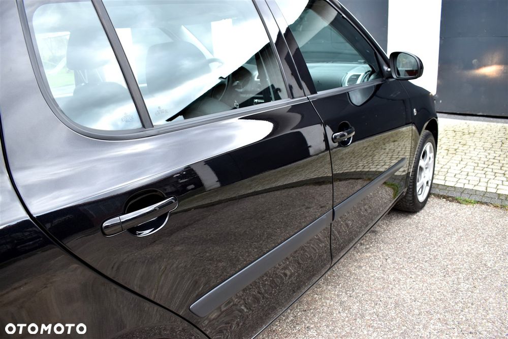 Skoda Fabia 1.4 16V Style - 12