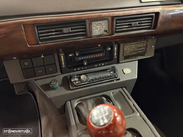 Land Rover Range Rover 2.4 Turbo D Vogue - 29