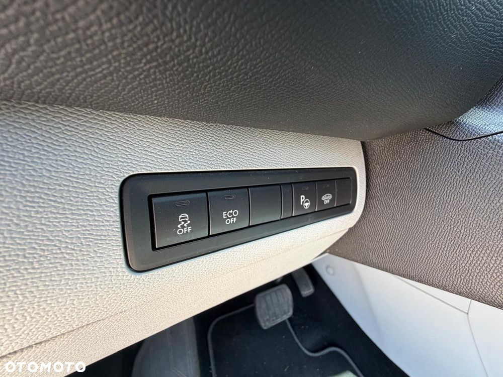 Peugeot 308 - 13