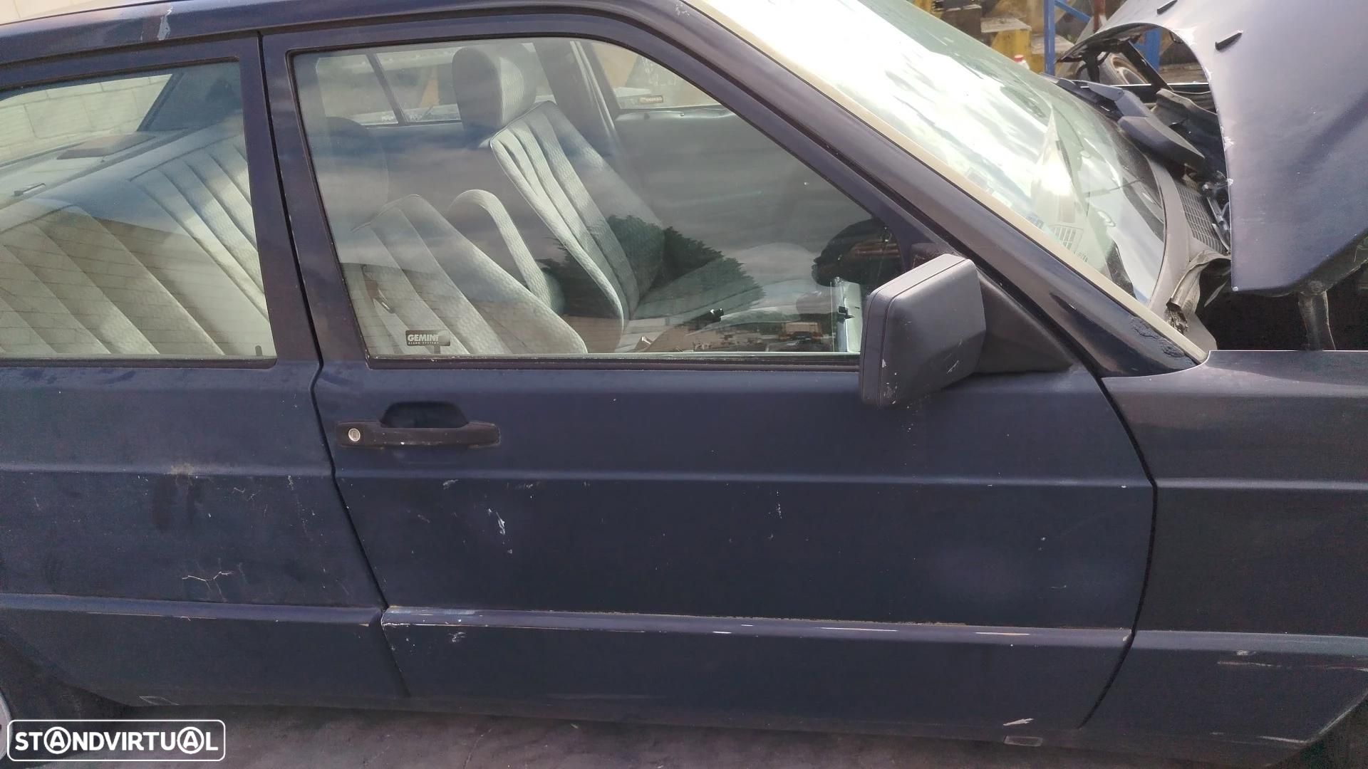 Porta frente direita MERCEDES-BENZ 190 (W201) - 1