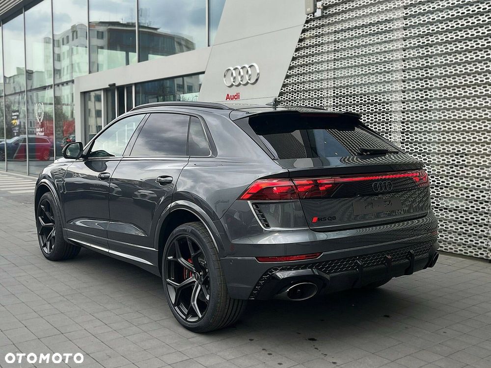 Audi RS Q8 - 3