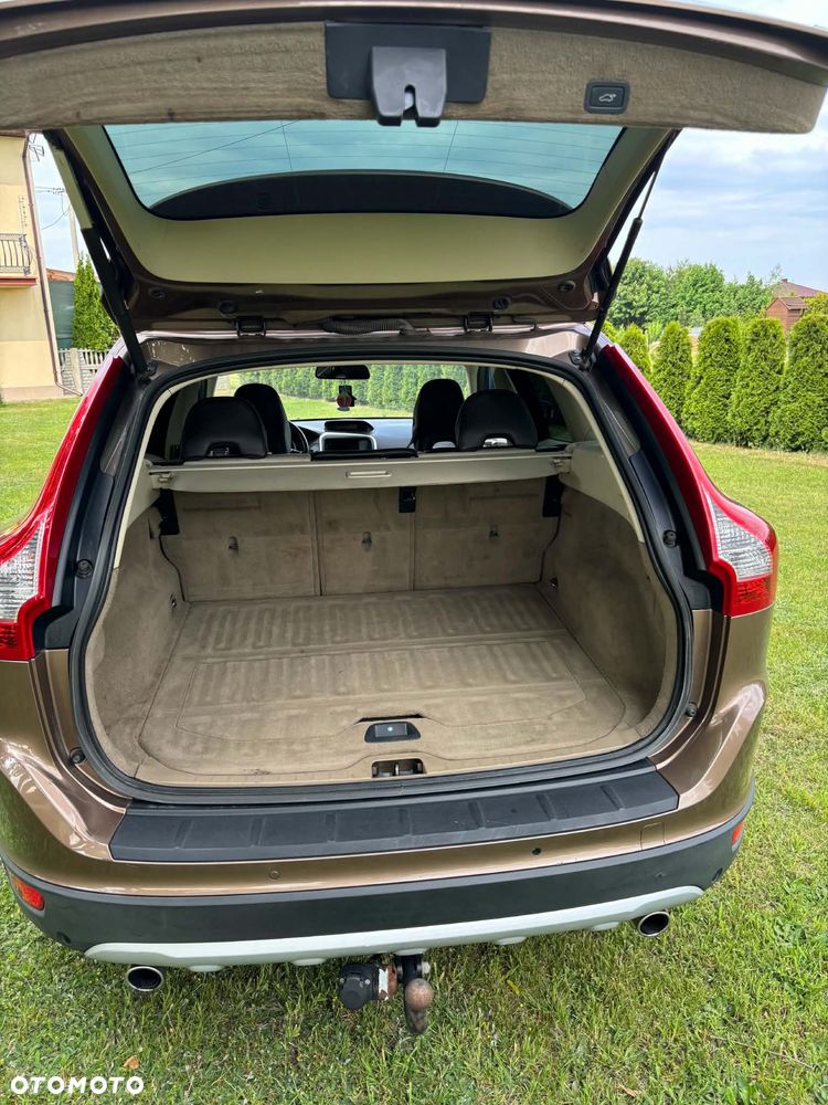 Volvo XC 60 2.4D AWD - 18
