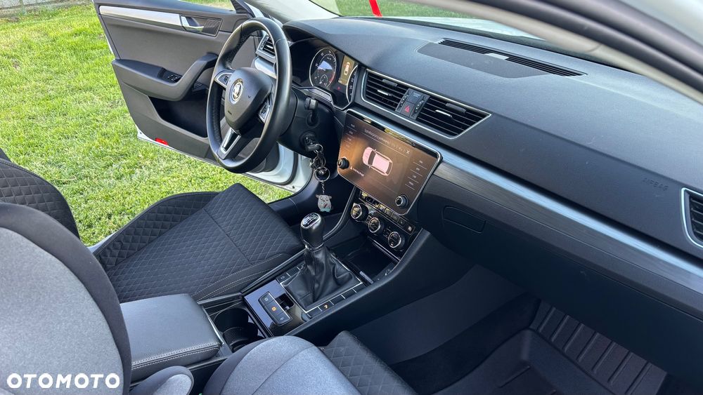 Skoda Superb 2.0 TDI Style - 12