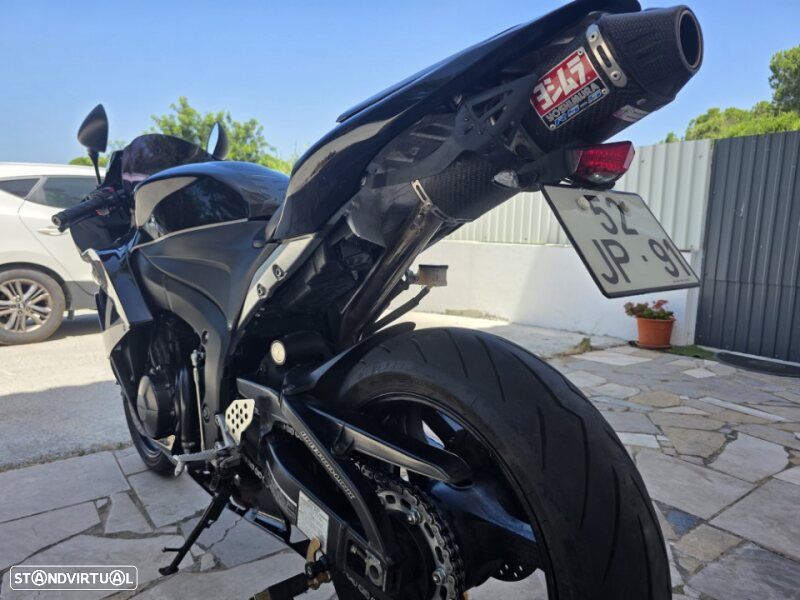 Honda CBR - 4