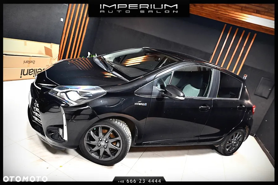 Toyota Yaris Hybrid 1.5 Executive - 4